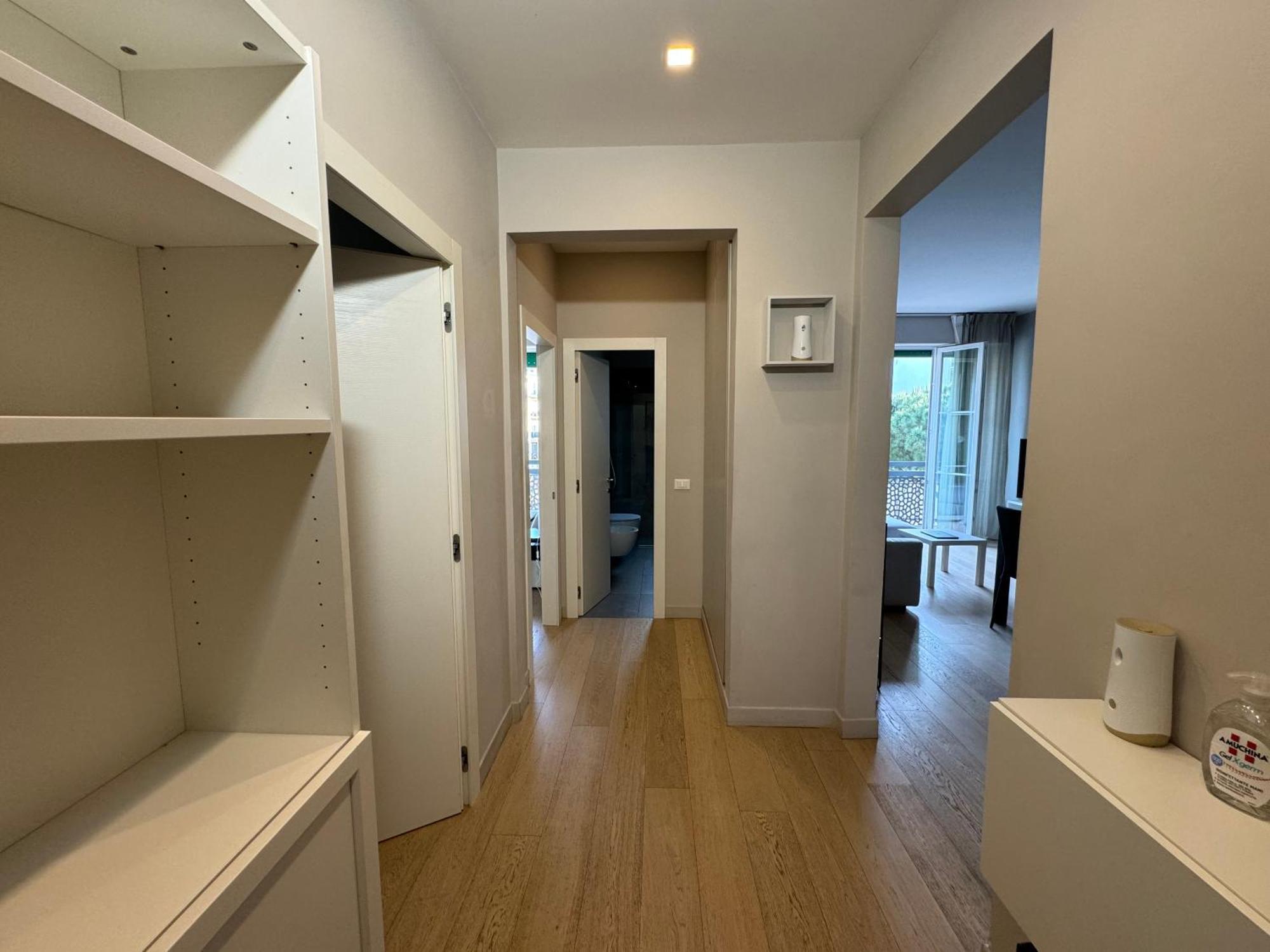 Modern Self Check-in Apartment *